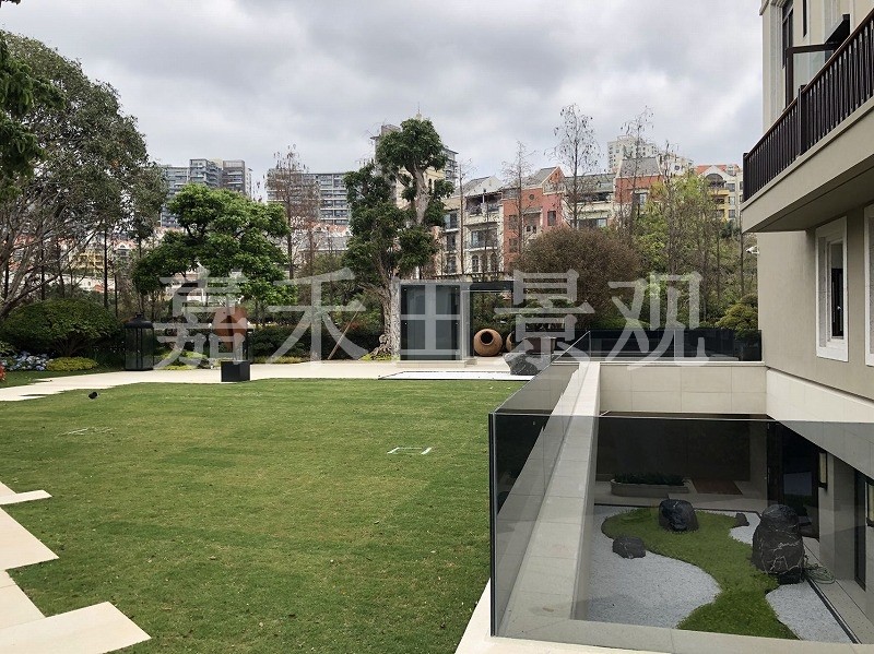 夏季別墅花園如何養(yǎng)護？